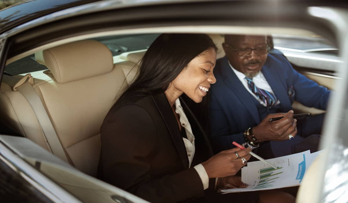 employees prefer car lift for dubai abu dhabi travel